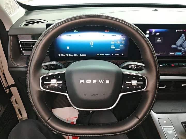 Фото 11 - Roewe D5X DMH