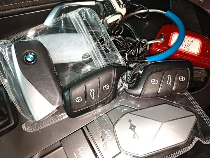 Фото 9 - Roewe D5X DMH