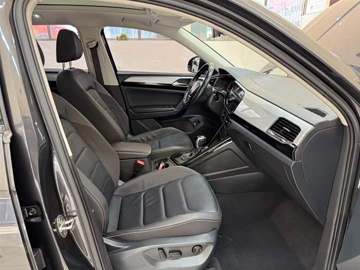 Фото 2 - Volkswagen Tayron