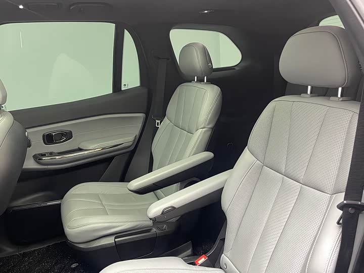 Фото 10 - Nio ES8