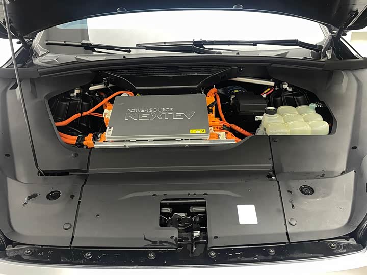 Фото 16 - Nio ES8