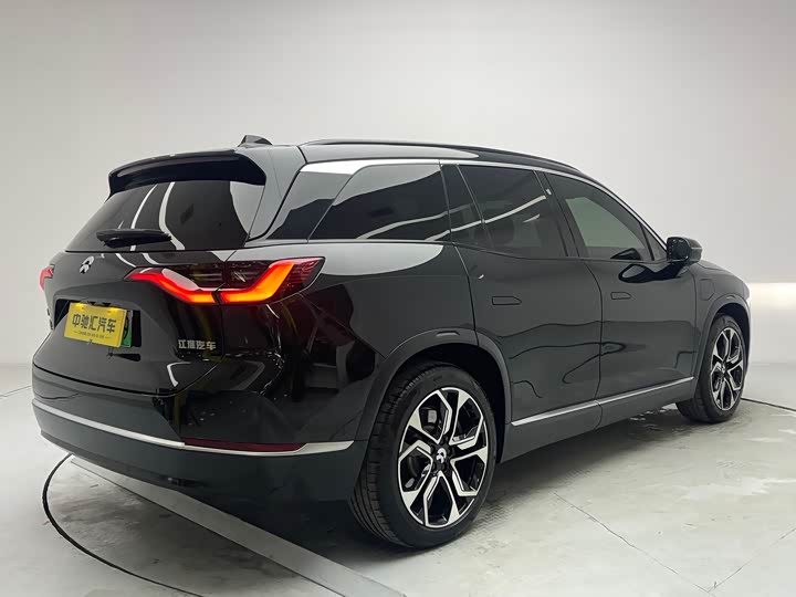 Фото 18 - Nio ES8