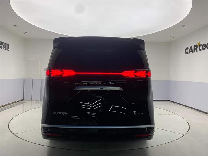 Фото 7 - Denza D9