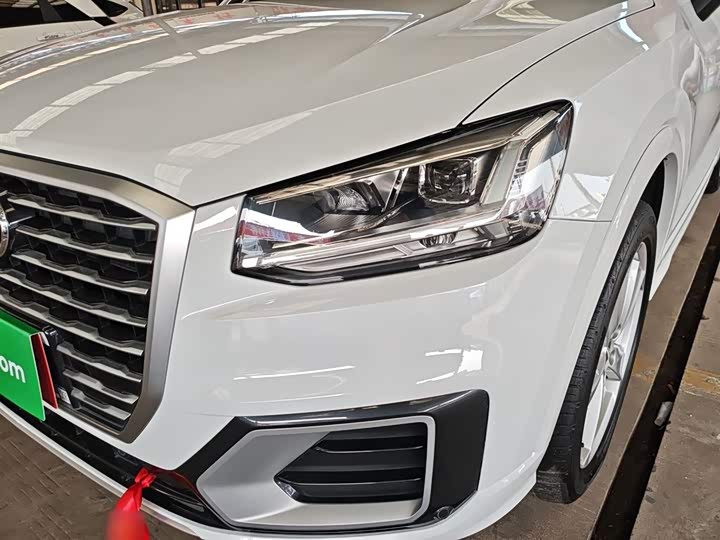 Фото 15 - Audi Q2L