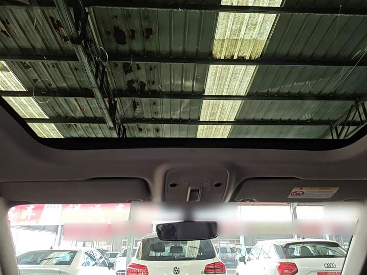 Фото 8 - Audi Q2L