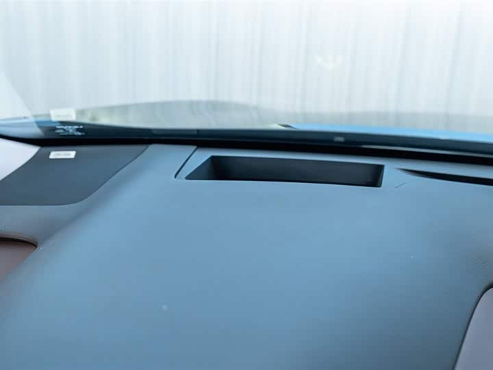 Фото 10 - Lexus RX