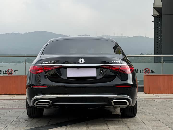 Фото 17 - Mercedes-Benz Maybach S-Class