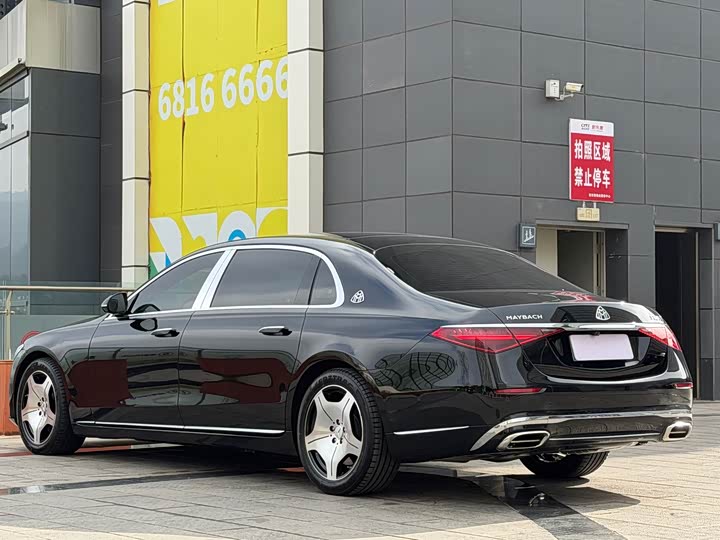 Фото 18 - Mercedes-Benz Maybach S-Class