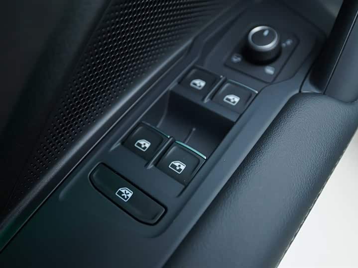 Фото 10 - Volkswagen Tayron