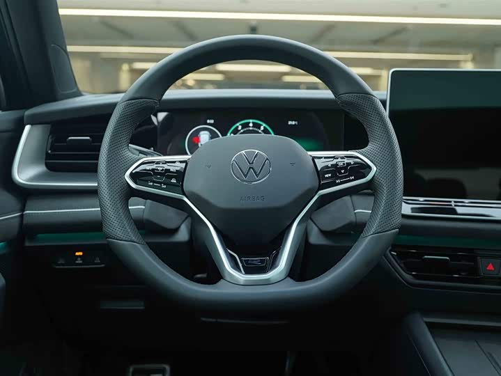Фото 17 - Volkswagen Tayron