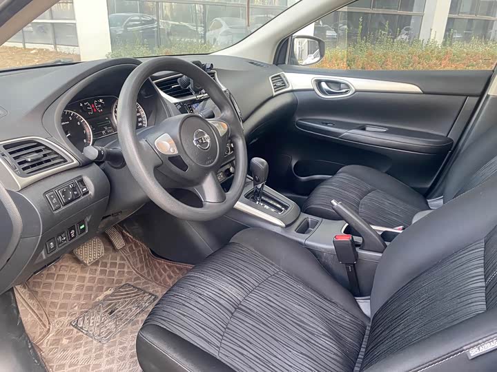 Фото 4 - Nissan Sylphy