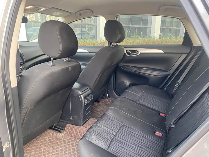 Фото 5 - Nissan Sylphy