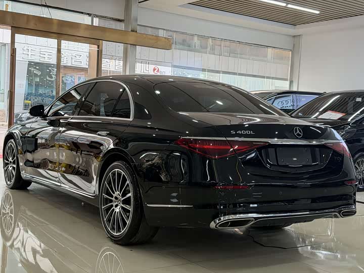 Фото 3 - Mercedes-Benz S-Class