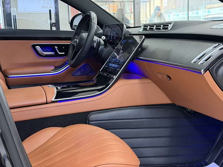 Фото 9 - Mercedes-Benz S-Class