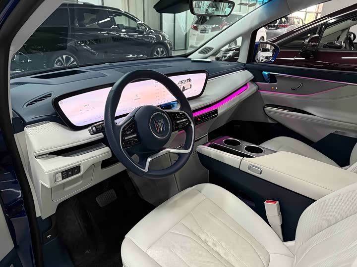 Фото 12 - Buick GL8 Hybrid