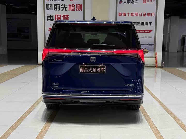 Фото 7 - Buick GL8 Hybrid