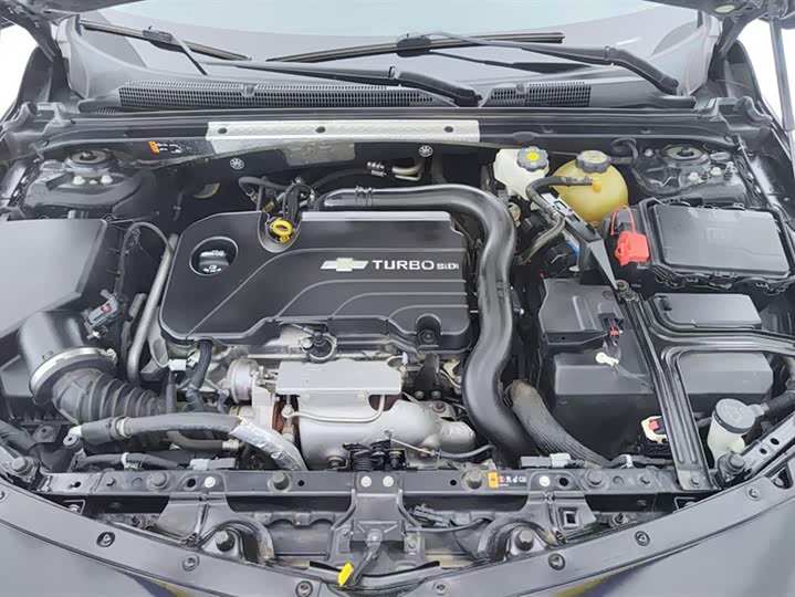 Фото 10 - Chevrolet Malibu XL