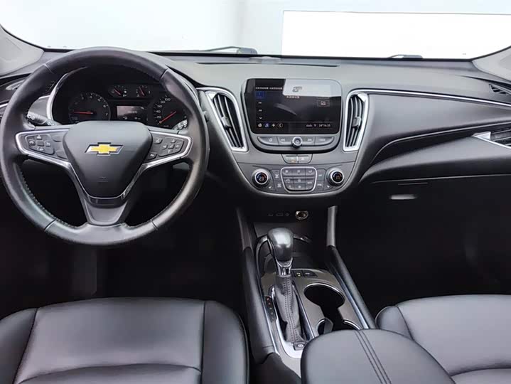 Фото 12 - Chevrolet Malibu XL