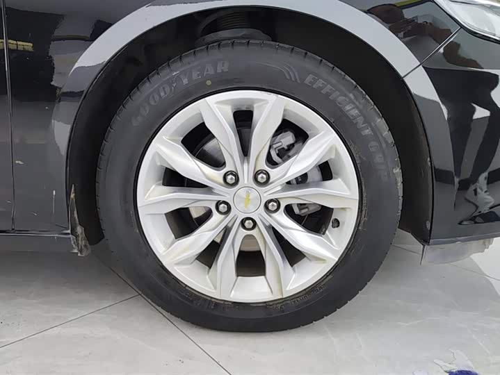 Фото 6 - Chevrolet Malibu XL