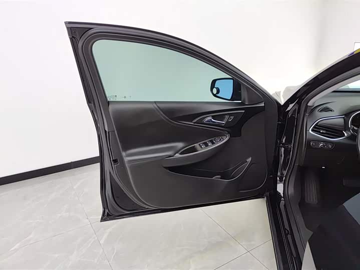 Фото 7 - Chevrolet Malibu XL