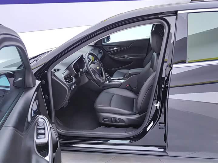 Фото 9 - Chevrolet Malibu XL