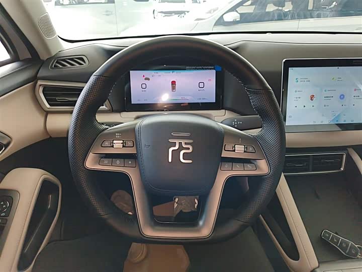 Фото 11 - BYD Yuan Up