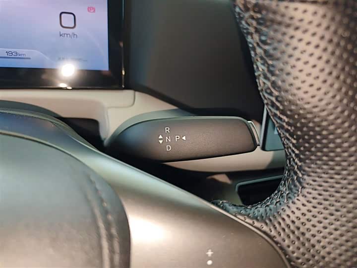 Фото 14 - BYD Yuan Up