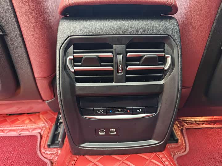 Фото 11 - BMW 3 Series