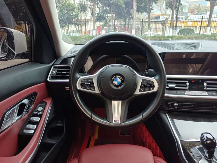 Фото 13 - BMW 3 Series