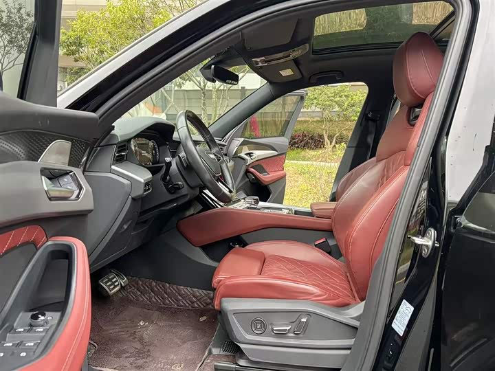 Фото 11 - Audi Q6