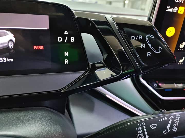 Фото 13 - Volkswagen ID.4 Crozz