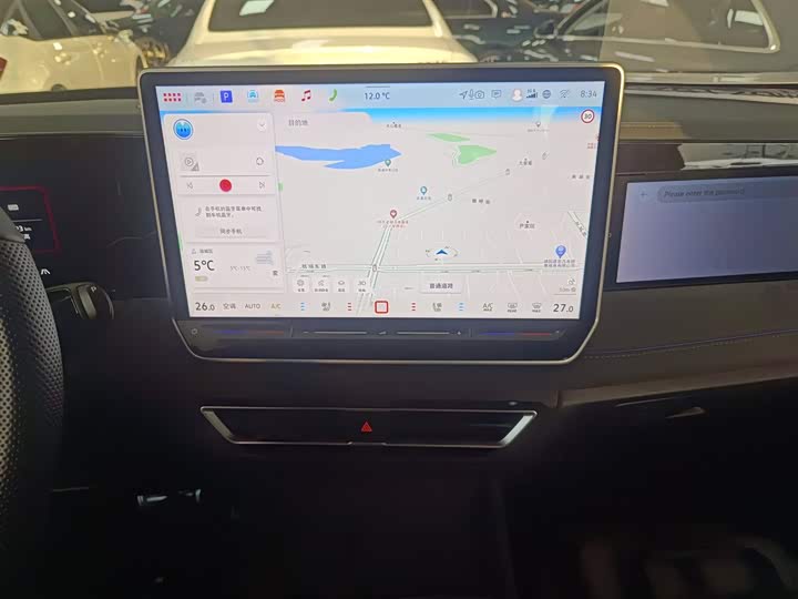 Фото 13 - Volkswagen Tiguan L Pro