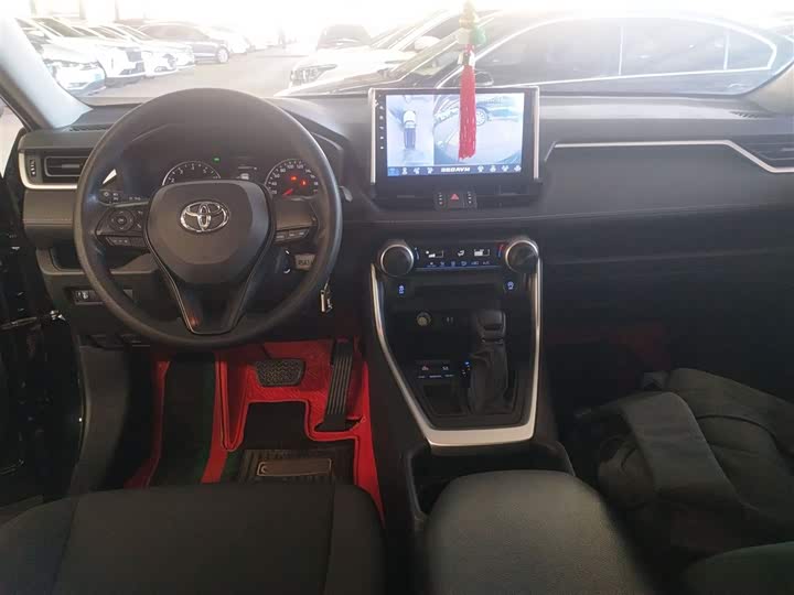 Фото 12 - Toyota Wildlander