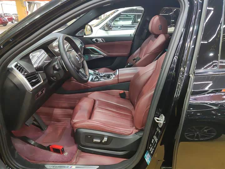 Фото 15 - BMW X6