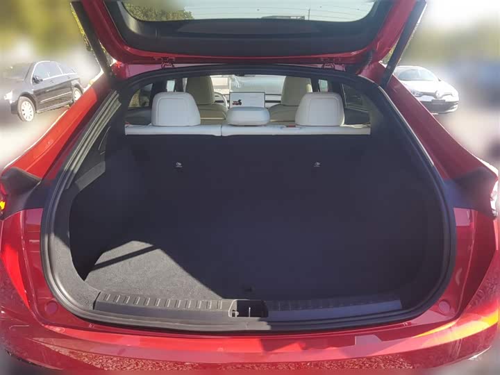 Фото 10 - Nio Onvo L60