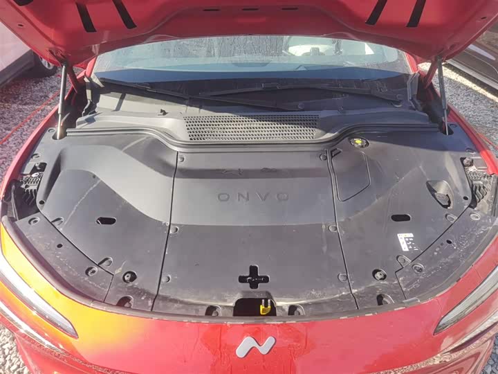 Фото 11 - Nio Onvo L60