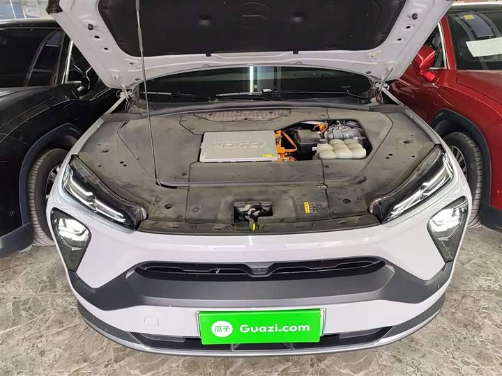 Фото 10 - Nio ES6