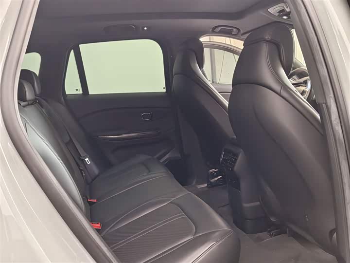 Фото 13 - Nio ES6