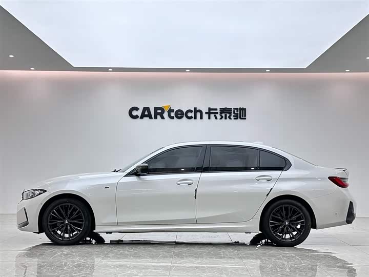 Фото 2 - BMW 3 Series