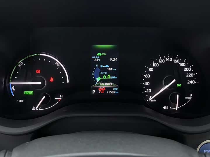 Фото 18 - Toyota Sienna