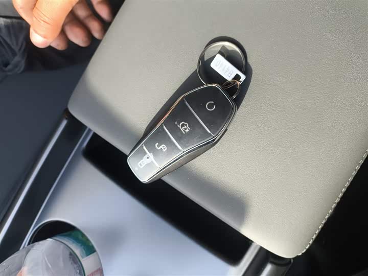 Фото 9 - BYD Qin L