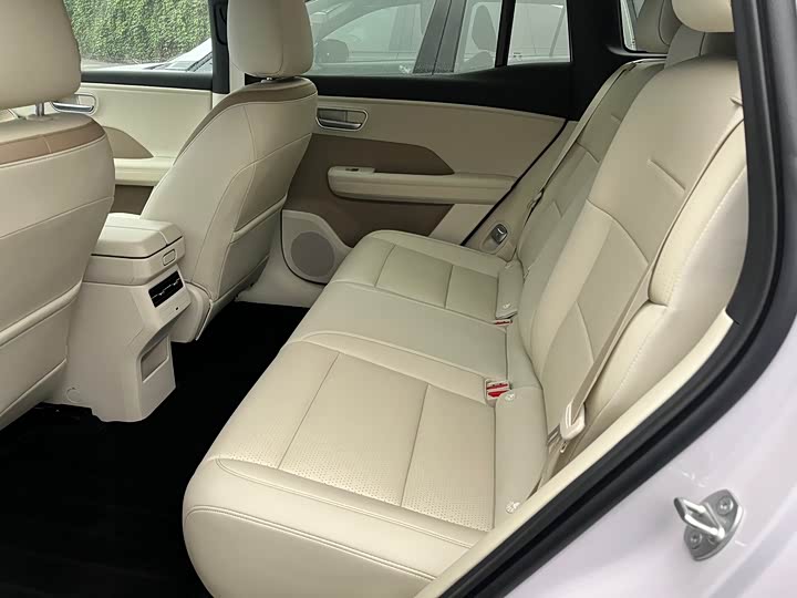 Фото 6 - Toyota bZ3X