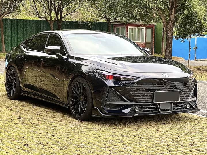 Фото 3 - Changan UNI-V