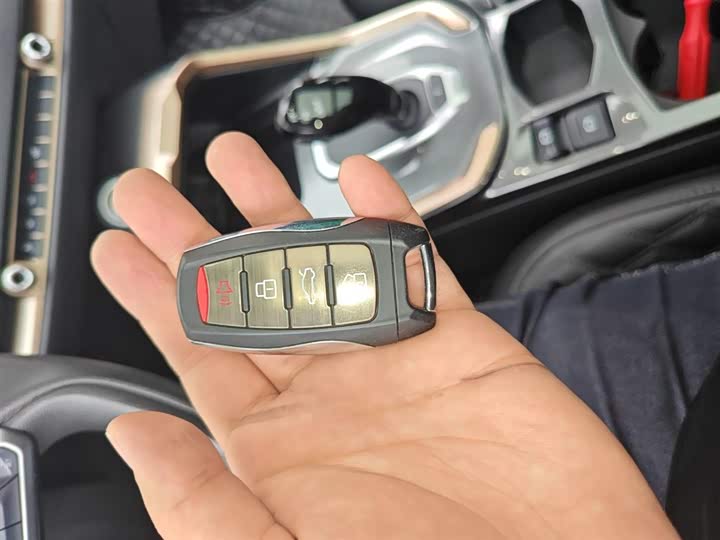 Фото 11 - Haval H6