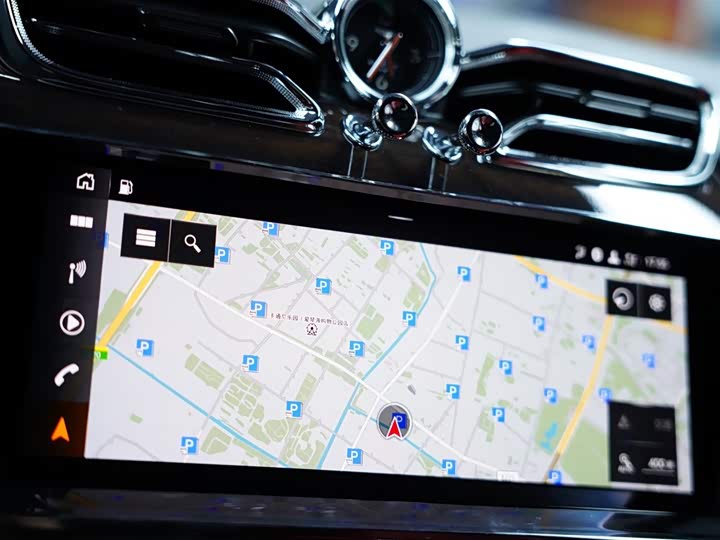 Фото 13 - Bentley Bentayga