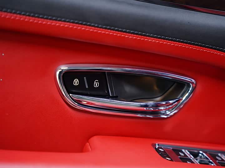 Фото 31 - Bentley Bentayga