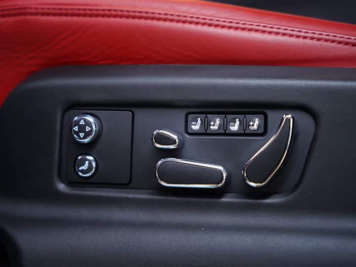 Фото 38 - Bentley Bentayga