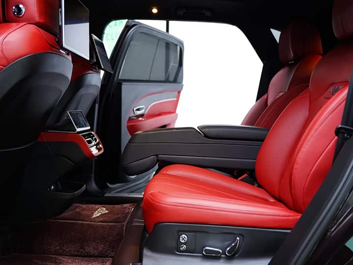 Фото 40 - Bentley Bentayga