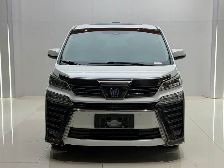 Фото 1 - Toyota Vellfire