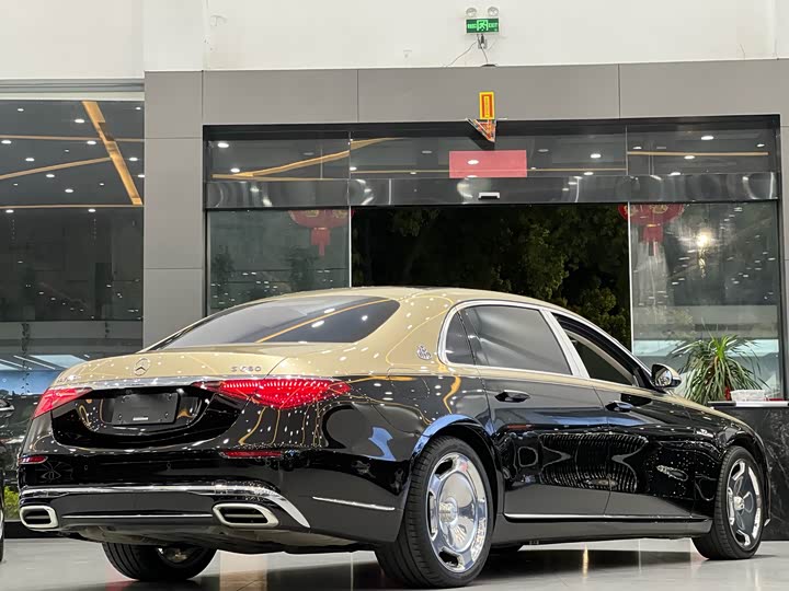 Фото 13 - Mercedes-Benz Maybach S-Class